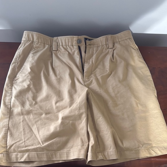 Under Armour Tan Flat Front Shorts - Picture 1 of 3
